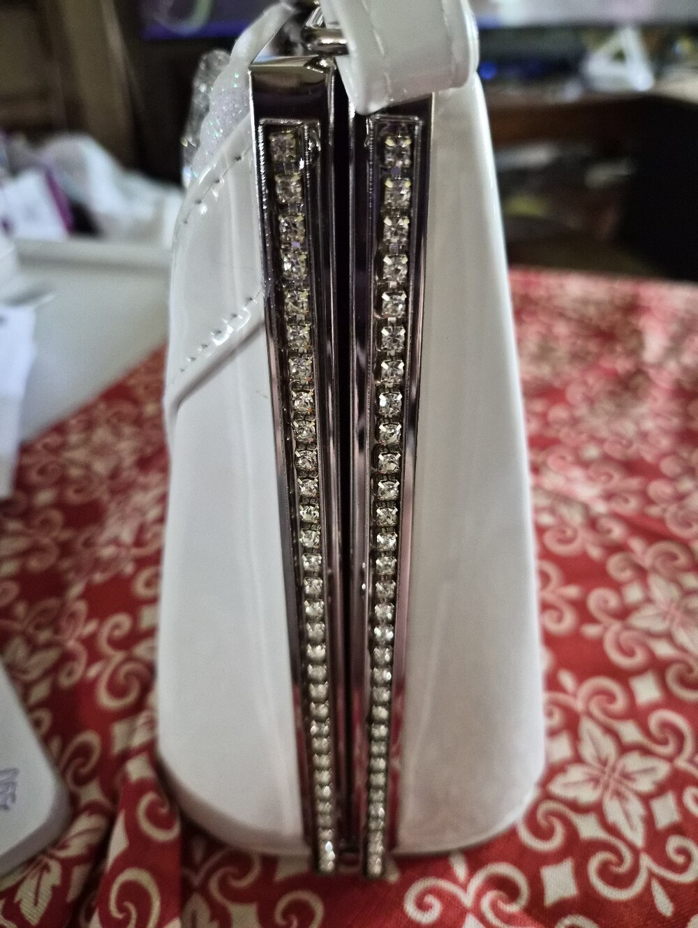 LA MAREY White Faux Leather Clutch/ Convertible Xbody Rhinestones - Picture 7 of 15